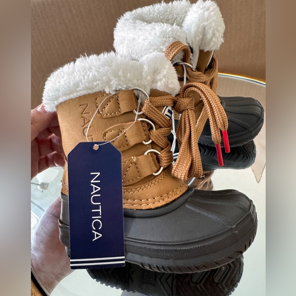 NAUTICA KIDS TAN AYCE WINTER BOOTS WITH FAUX FUR TRIM TODDLER SIZE 5